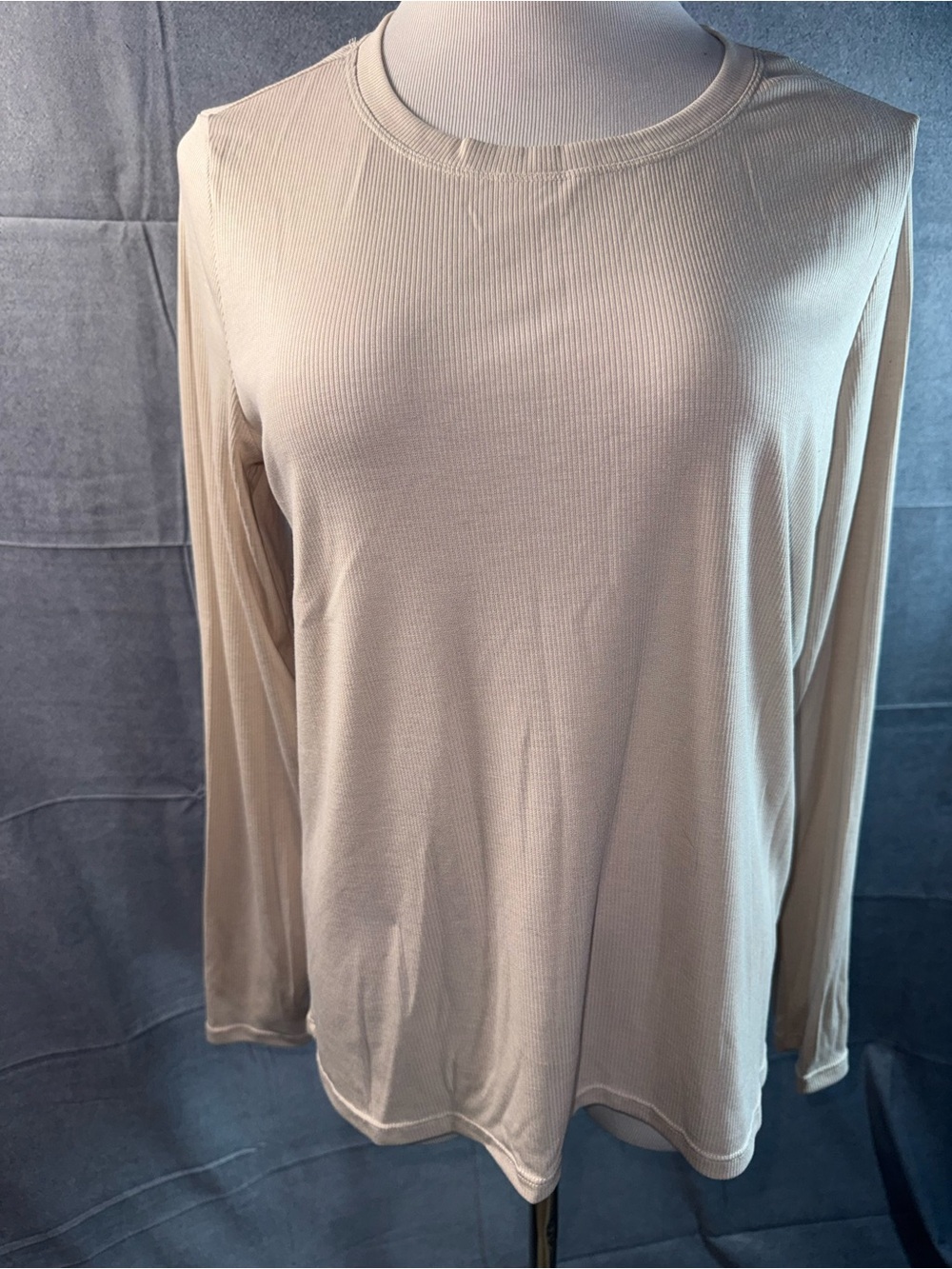 2094-Mondetta Ribbed Long-Sleeve Crewneck Top - Beige